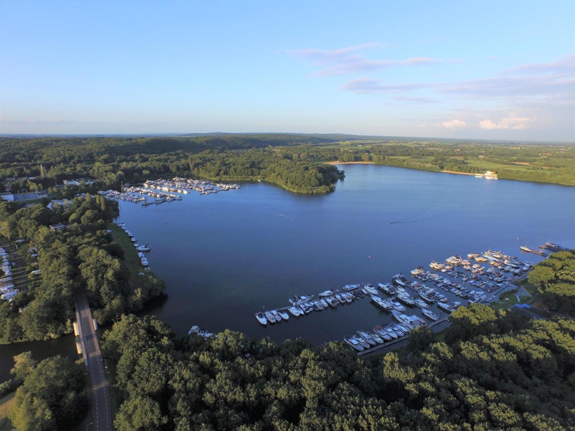 Houseboats Mookerplas Met Dakterras Middelaar Exteriér fotografie